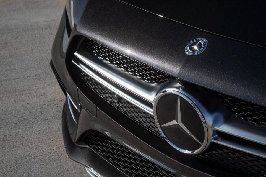 Логотип Mercedes-AMG CLS53 4Matic+ (C257) 2018 года  (NA) (фото 19 из 40)